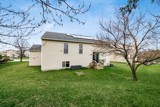 3219 Sitka Spruce Drive, Grove City, OH 43123