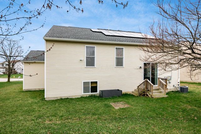 3219 Sitka Spruce Drive, Grove City, OH 43123