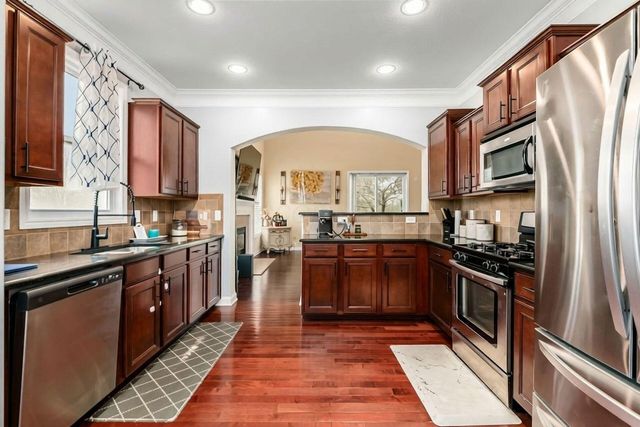 3219 Sitka Spruce Drive, Grove City, OH 43123