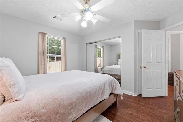 2602 Laurel Lane, Kennesaw, GA 30152