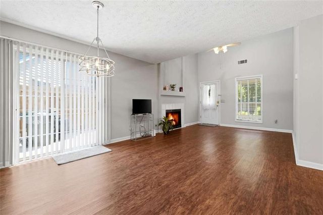 2602 Laurel Lane, Kennesaw, GA 30152