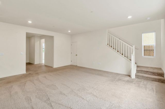 4798 Tilly Dr, Folsom, CA 95630
