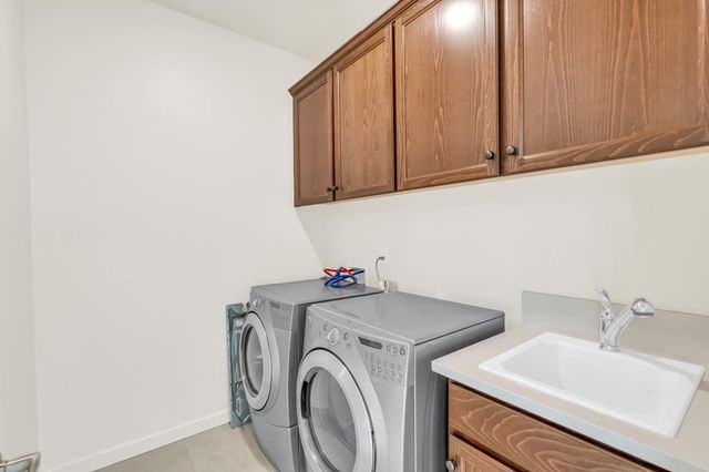 4798 Tilly Dr, Folsom, CA 95630