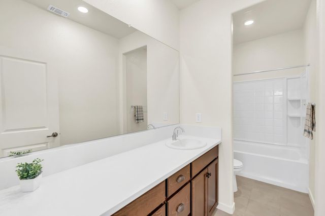 4798 Tilly Dr, Folsom, CA 95630