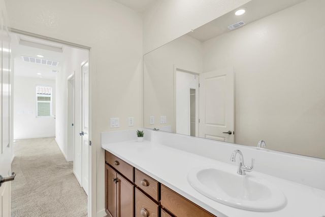 4798 Tilly Dr, Folsom, CA 95630