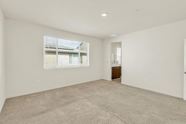 4798 Tilly Dr, Folsom, CA 95630