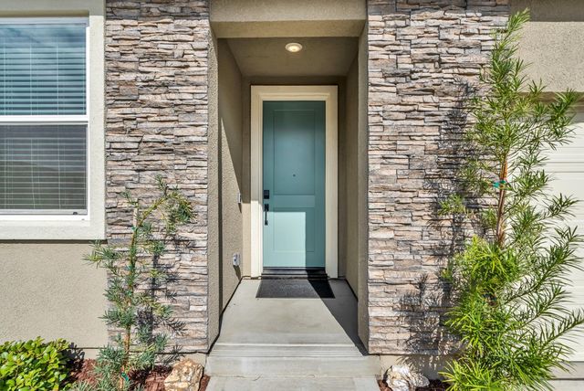 4798 Tilly Dr, Folsom, CA 95630