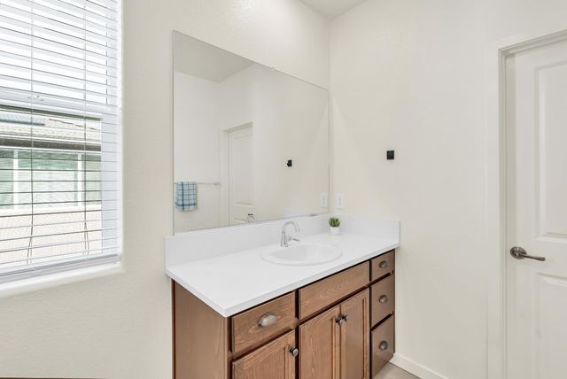 4798 Tilly Dr, Folsom, CA 95630