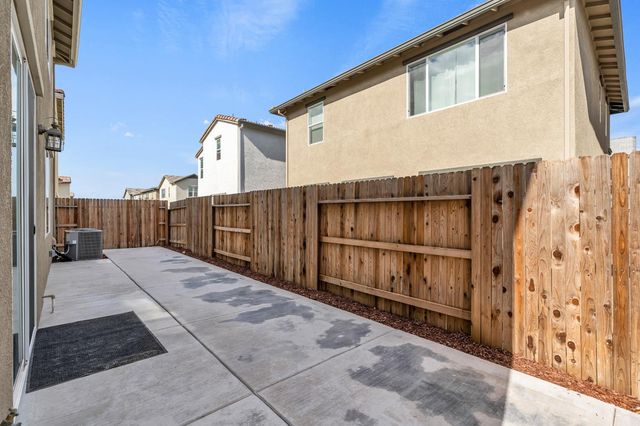4798 Tilly Dr, Folsom, CA 95630