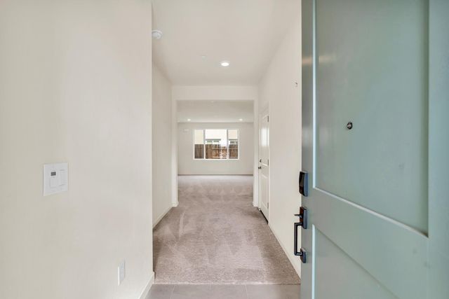 4798 Tilly Dr, Folsom, CA 95630