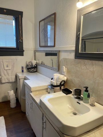 431 W King Ave, Kingsville, TX 78363