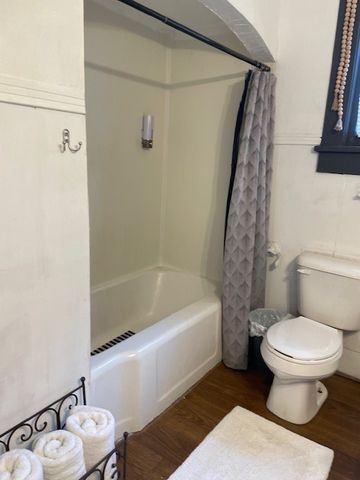 431 W King Ave, Kingsville, TX 78363