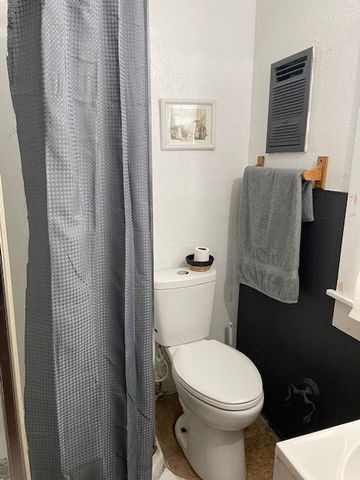 431 W King Ave, Kingsville, TX 78363