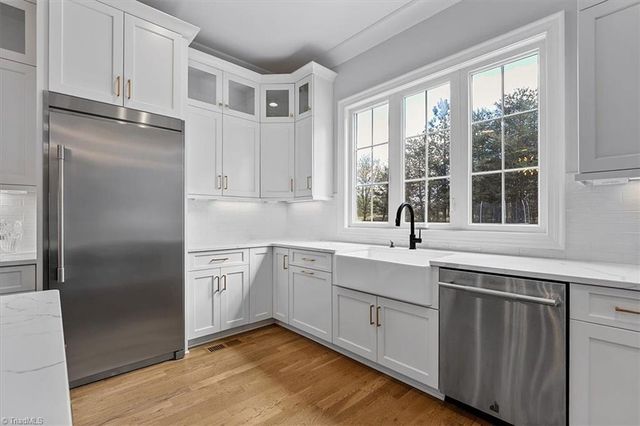 7810 Neugent Drive, Kernersville, NC 27284