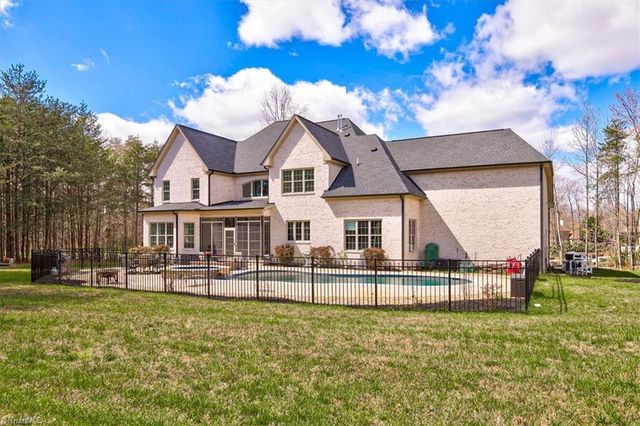 7810 Neugent Drive, Kernersville, NC 27284