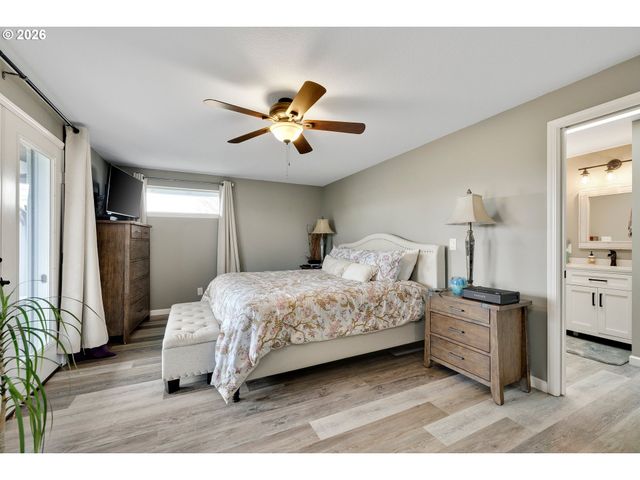 1057 S PINE St, Canby, OR 97013