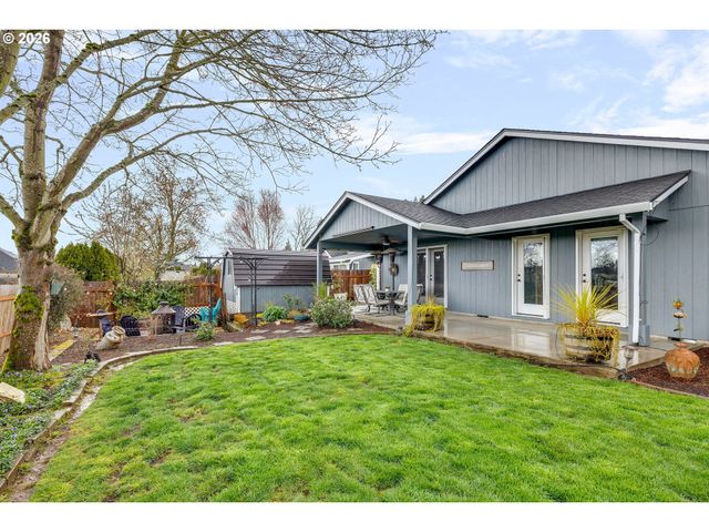 1057 S PINE St, Canby, OR 97013