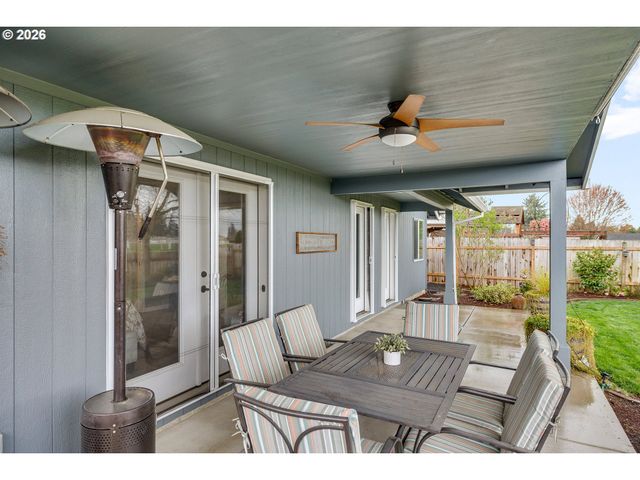 1057 S PINE St, Canby, OR 97013