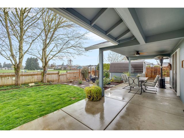 1057 S PINE St, Canby, OR 97013