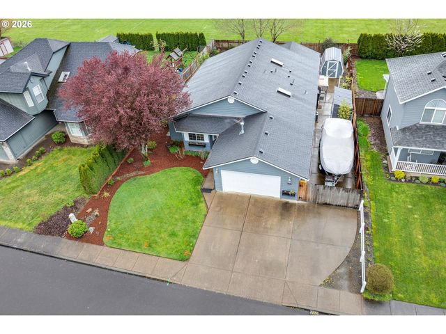 1057 S PINE St, Canby, OR 97013