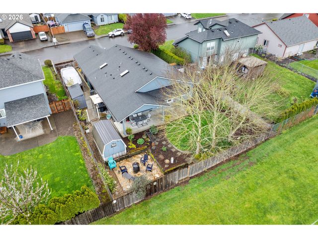 1057 S PINE St, Canby, OR 97013