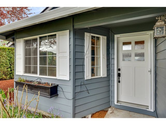 1057 S PINE St, Canby, OR 97013