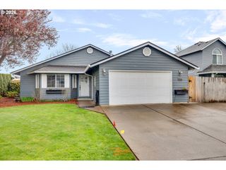 1057 S PINE St, Canby, OR 97013