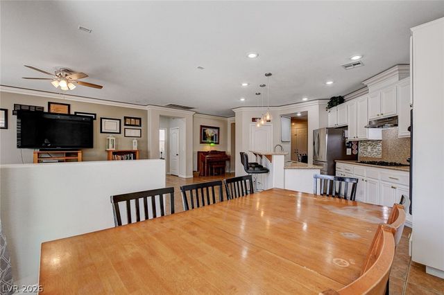 5819 Toofer Winds Court, Las Vegas, NV 89131