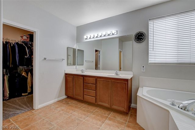 5819 Toofer Winds Court, Las Vegas, NV 89131