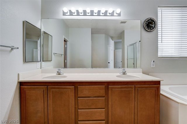 5819 Toofer Winds Court, Las Vegas, NV 89131