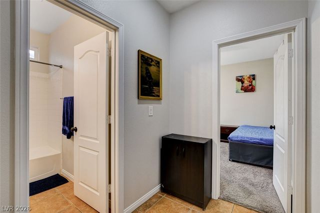 5819 Toofer Winds Court, Las Vegas, NV 89131