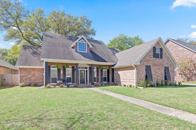 202 Trailwood Lane, Lafayette, LA 70508