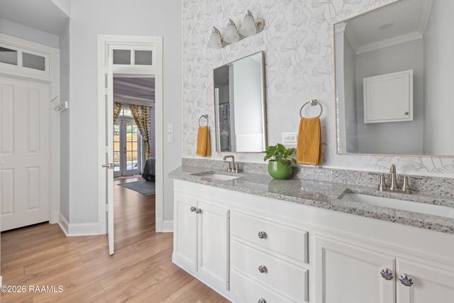 202 Trailwood Lane, Lafayette, LA 70508