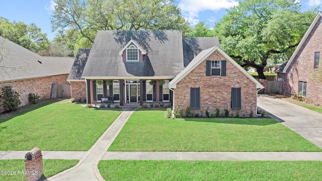 202 Trailwood Lane, Lafayette, LA 70508