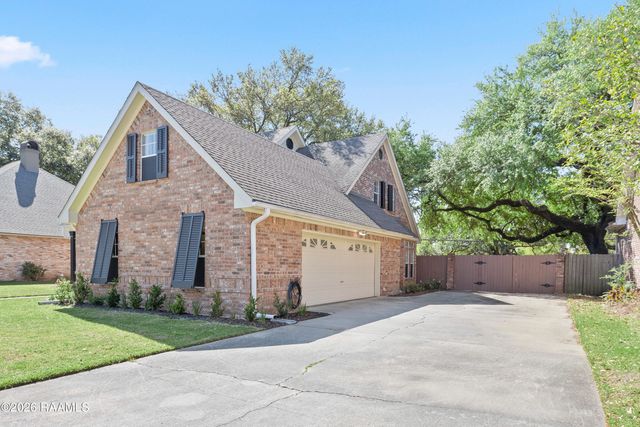 202 Trailwood Lane, Lafayette, LA 70508