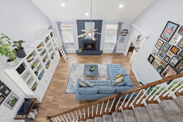 202 Trailwood Lane, Lafayette, LA 70508