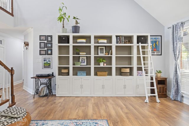 202 Trailwood Lane, Lafayette, LA 70508