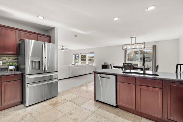 7211 E 104th Place, Crown Point, IN 46307