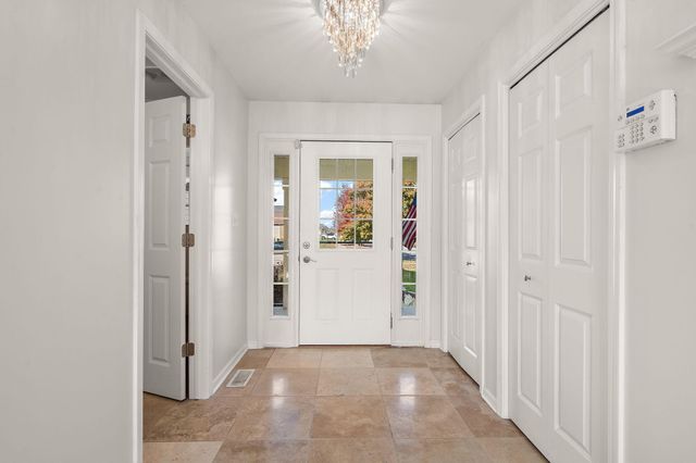 7211 E 104th Place, Crown Point, IN 46307