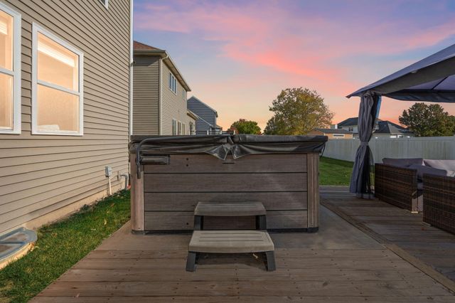 7211 E 104th Place, Crown Point, IN 46307