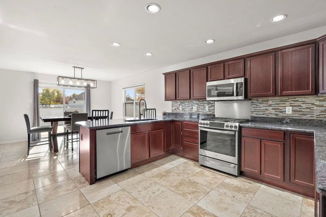 7211 E 104th Place, Crown Point, IN 46307