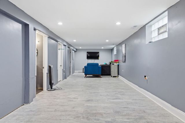 1036 W 105th Street, Chicago, IL 60643