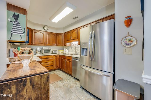 2030 West Manor Court 2030, Kingsport, TN 37660