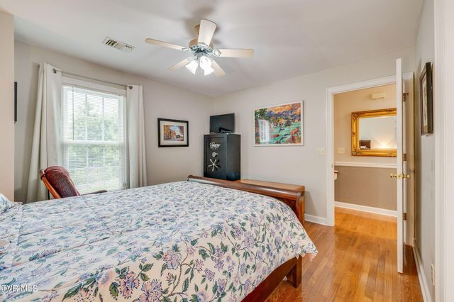 2030 West Manor Court 2030, Kingsport, TN 37660