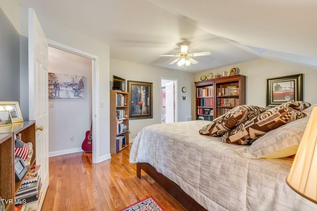 2030 West Manor Court 2030, Kingsport, TN 37660