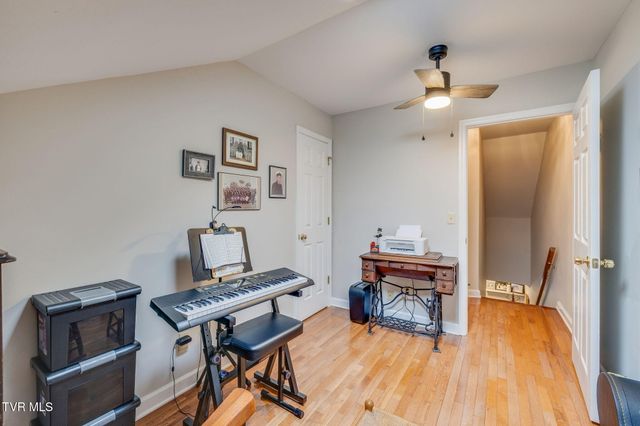 2030 West Manor Court 2030, Kingsport, TN 37660