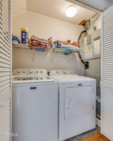 2030 West Manor Court 2030, Kingsport, TN 37660