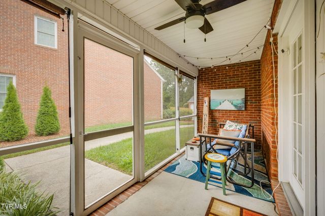 2030 West Manor Court 2030, Kingsport, TN 37660