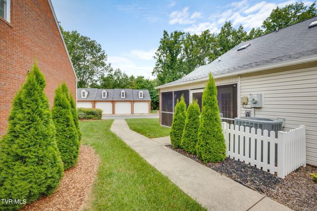 2030 West Manor Court 2030, Kingsport, TN 37660