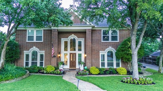 204 Swallow Drive, Southlake, TX 76092